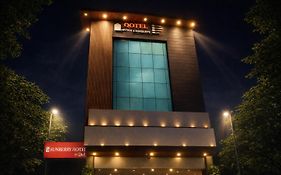 Qotel Express Sandberry Prashant Vihar